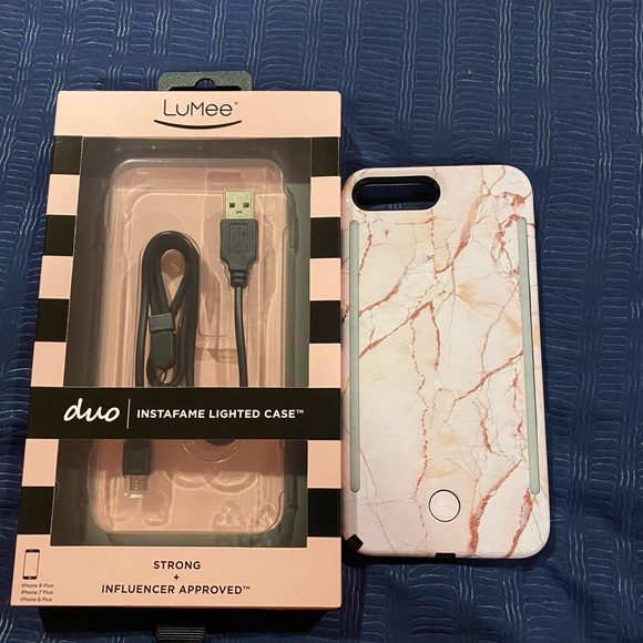 Other - Lumee iPhone 8 Plus case with selfie lighting